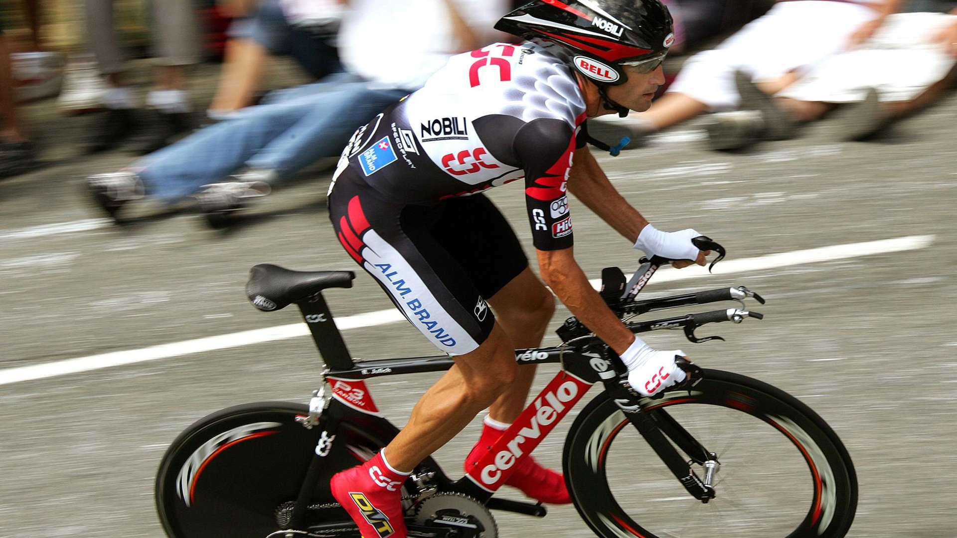 接力换人配合更顺畅，接力切换